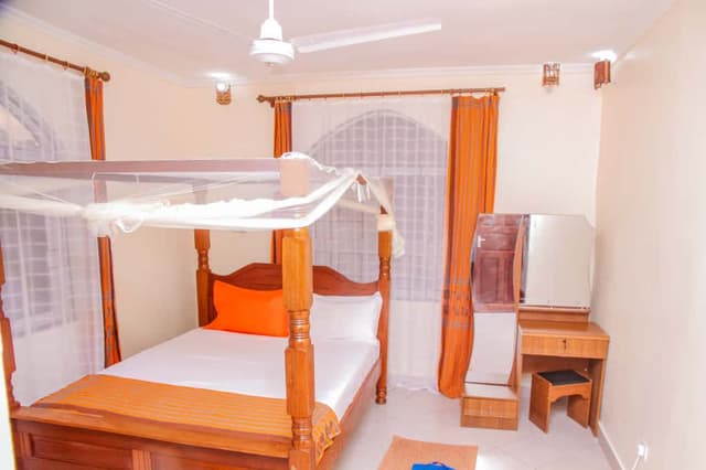 Traditional Four-Poster Bed